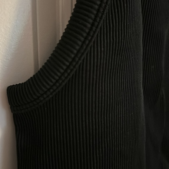 Gap Seamless Ribbed Crop Halter Tank Top size XXL black - Picture 4 of 4